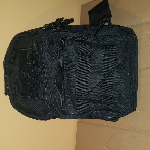 Versatile cross body - Picture 1 of 6